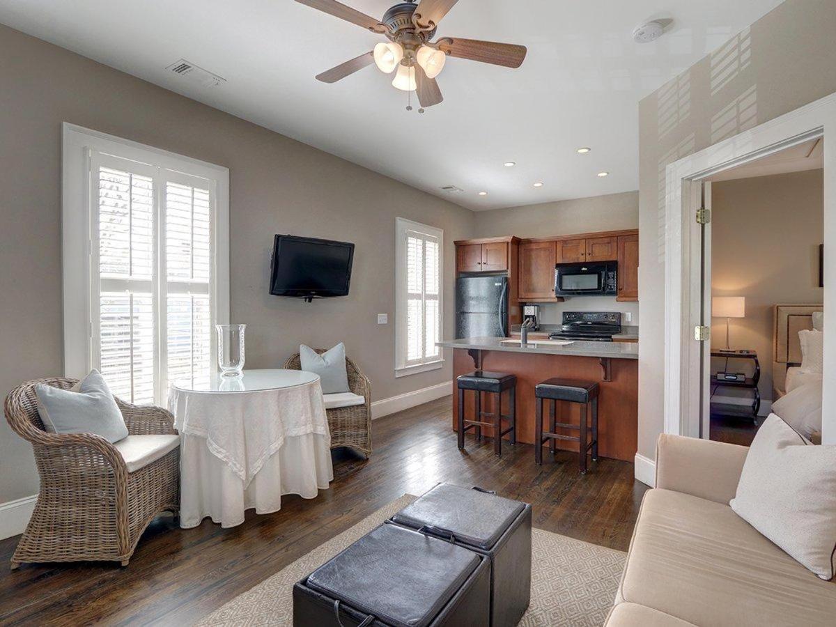 Southern Elegance Carriage House Savannah